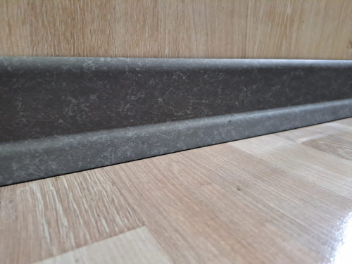 قرنیز پی وی سی ۹سانت پتینه